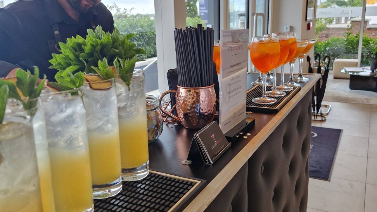 How to Choose Mobile Bar