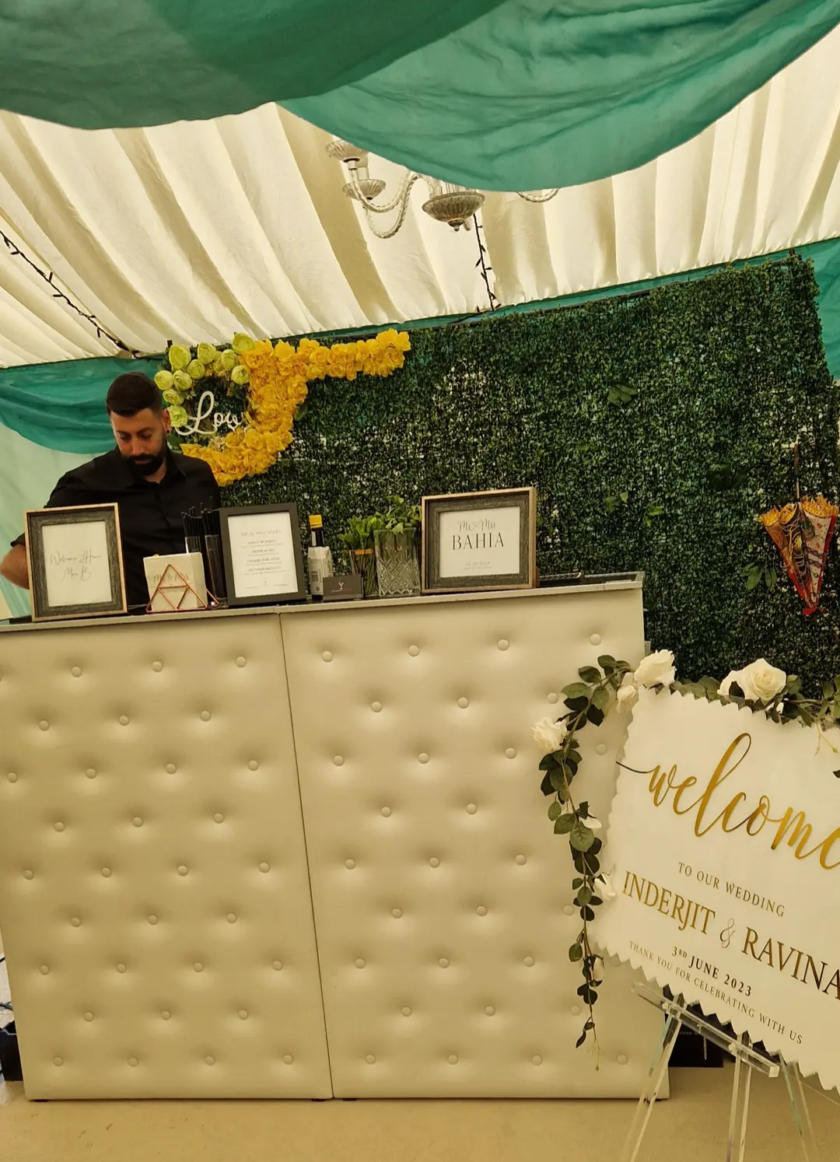 Wedding Bar